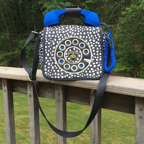 SOLD - Betsey Johnson telephone bag that plugs into some cell phones and works! - Picture 2 of 7